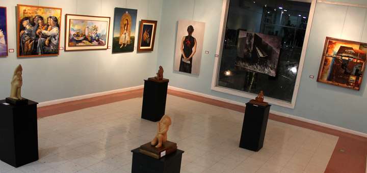 Exposición itinerante “Una mirada hacia las Artes” inició su recorrido en Laja