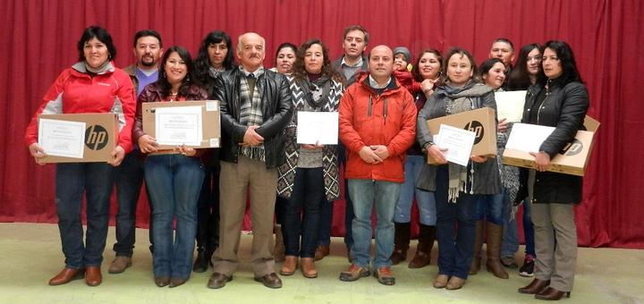 Veintidós estudiantes de Laja y Yumbel reciben becas de Central Hidroeléctrica Laja