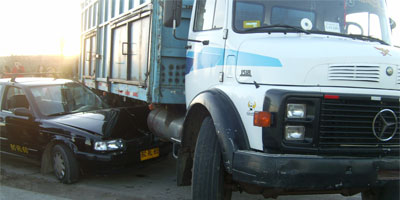 Accidente vehicular en calle Felix Eicher