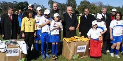 Laja, Mil Escuelas de F�tbol