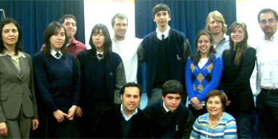 Liceo de Laja gana nuevamente Torneo Regional Debates de Ingl�s