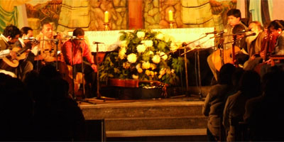 Cantores populares se re�nen en Parroquia Cristo Rey