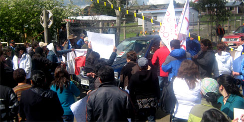 Lajino.cl - Protestan de algunos vecinos del sector Puente Perales