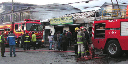 Lajino.cl - Incendio destruye locales comerciales y vivienda en centro de Laja