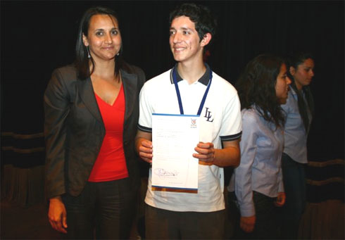 Lajino.cl - Victor Novoa Veloso obtiene medalla de oro en Olimpiadas de Conocimiento USACH