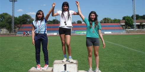 Lajino.cl - Ana Calderon Astete destaca en Regional de los Juegos Municipalizados 2010