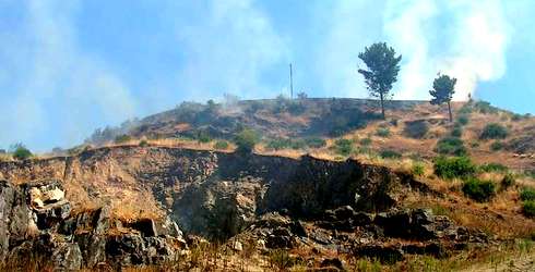 LAJINO.CL es LAJA en Internet // Incendio Forestal en sector La Cantera, tres focos cercanos en la comuna de Laja