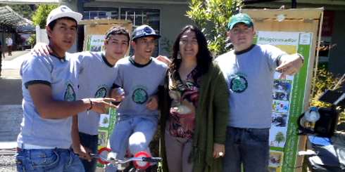 LAJINO.CL ES LAJA EN INTERNET // Alumnos del Liceo Técnico de Laja gana Primer Concurso "Atina con el futuro, piensa en verde", participaron con bicigenerador