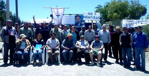 Vecinos del sector Puente Perales protestaron en ingreso a obras de central de paso por incumplimiento