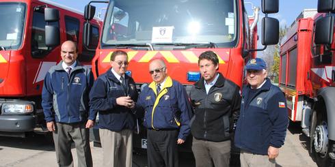 LAJINO.CL ES LAJA EN INTERNET // Bautizan nueva unidad de la Primera Compañía de Bomberos de San Rosendo