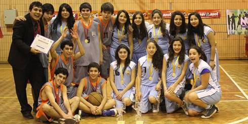 LAJINO.CL ES LAJA EN INTERNET // Deportistas locales destacaron en Liga de Básquetbol del Bío-Bío