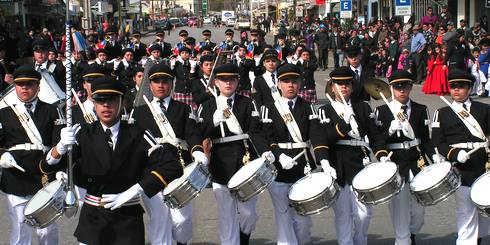 LAJINO.CL ES LAJA EN INTERNET // Establecimientos locales participan de ceremonia por Natalicio de Bernardo O'Higgins